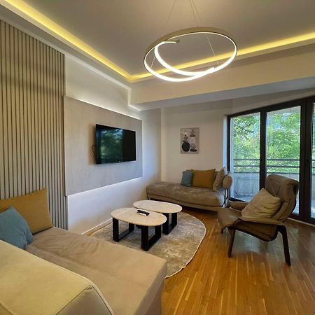 Skopje Eluxory Apartments ภายนอก รูปภาพ