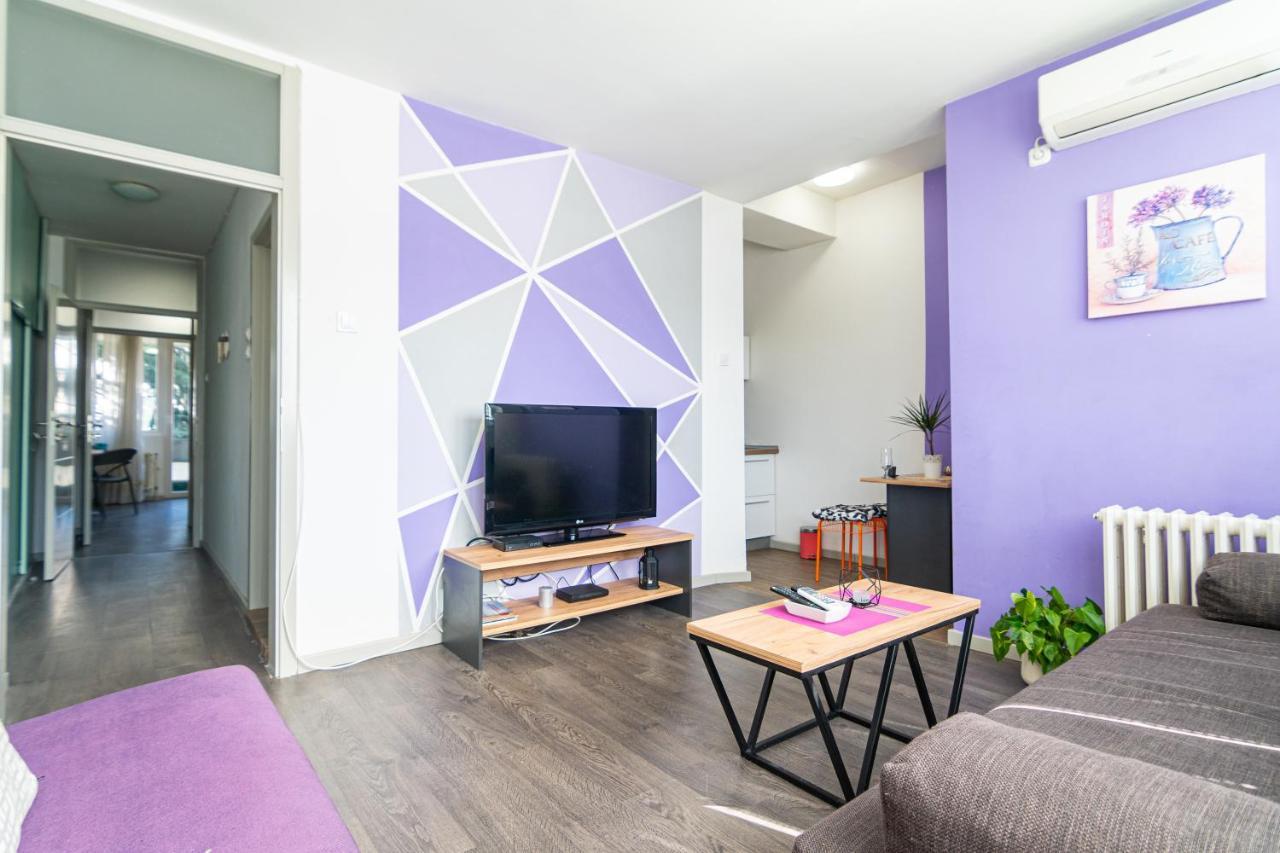 Skopje Eluxory Apartments ภายนอก รูปภาพ
