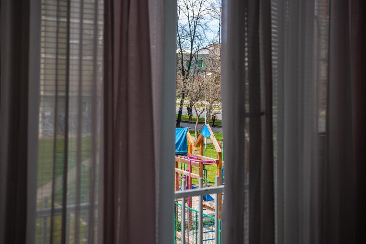 Skopje Eluxory Apartments ภายนอก รูปภาพ