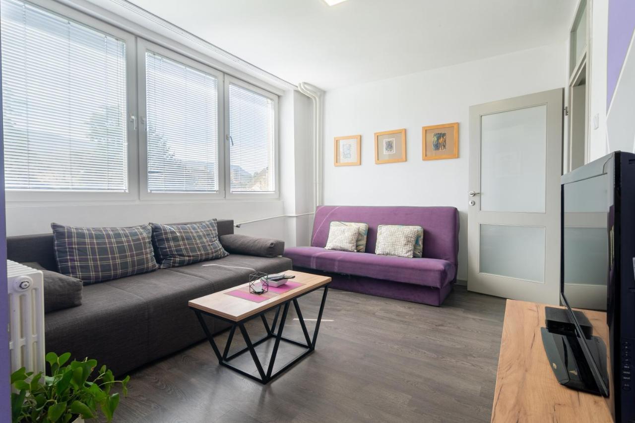 Skopje Eluxory Apartments ภายนอก รูปภาพ