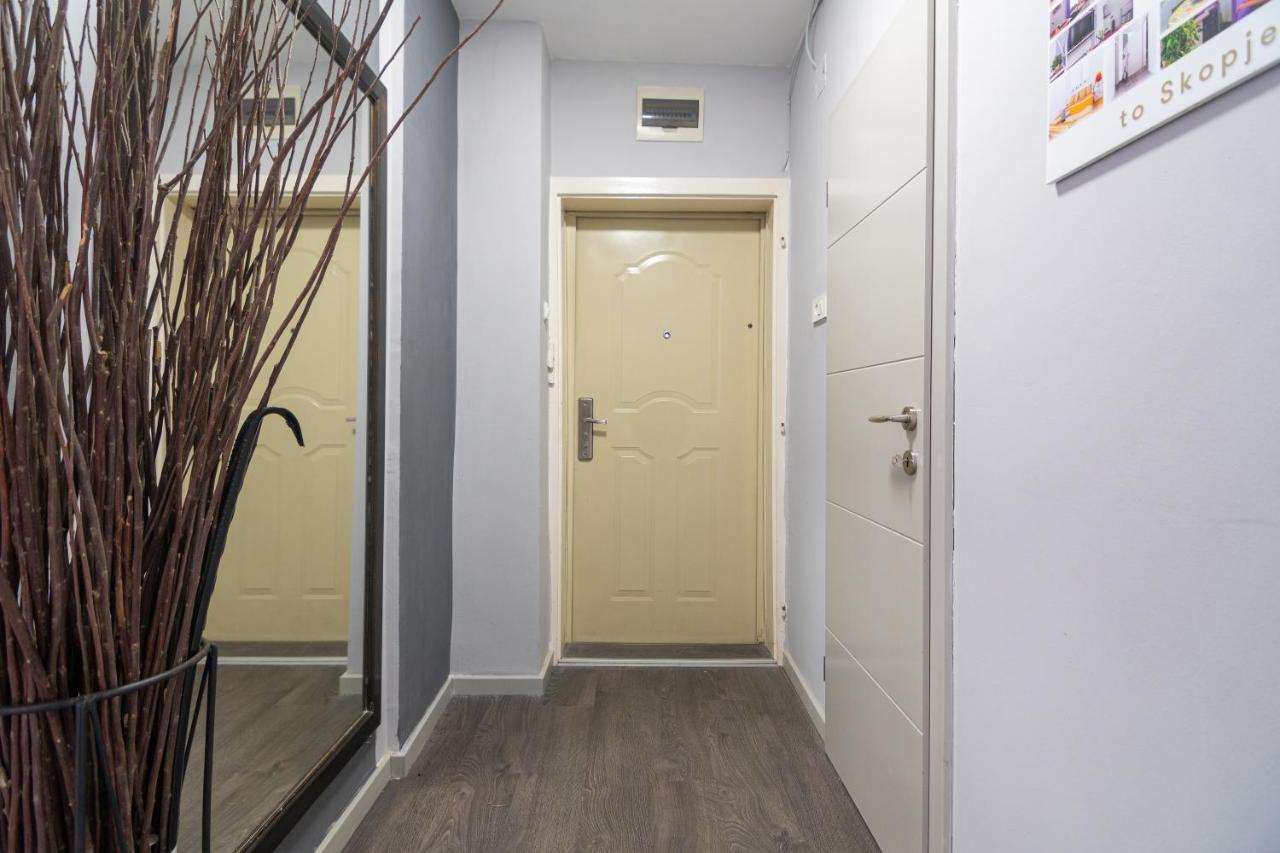 Skopje Eluxory Apartments ภายนอก รูปภาพ