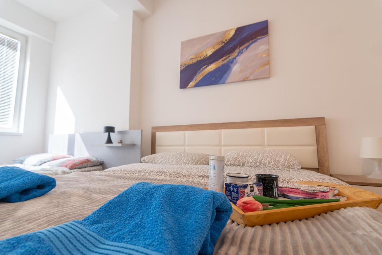 Skopje Eluxory Apartments ภายนอก รูปภาพ