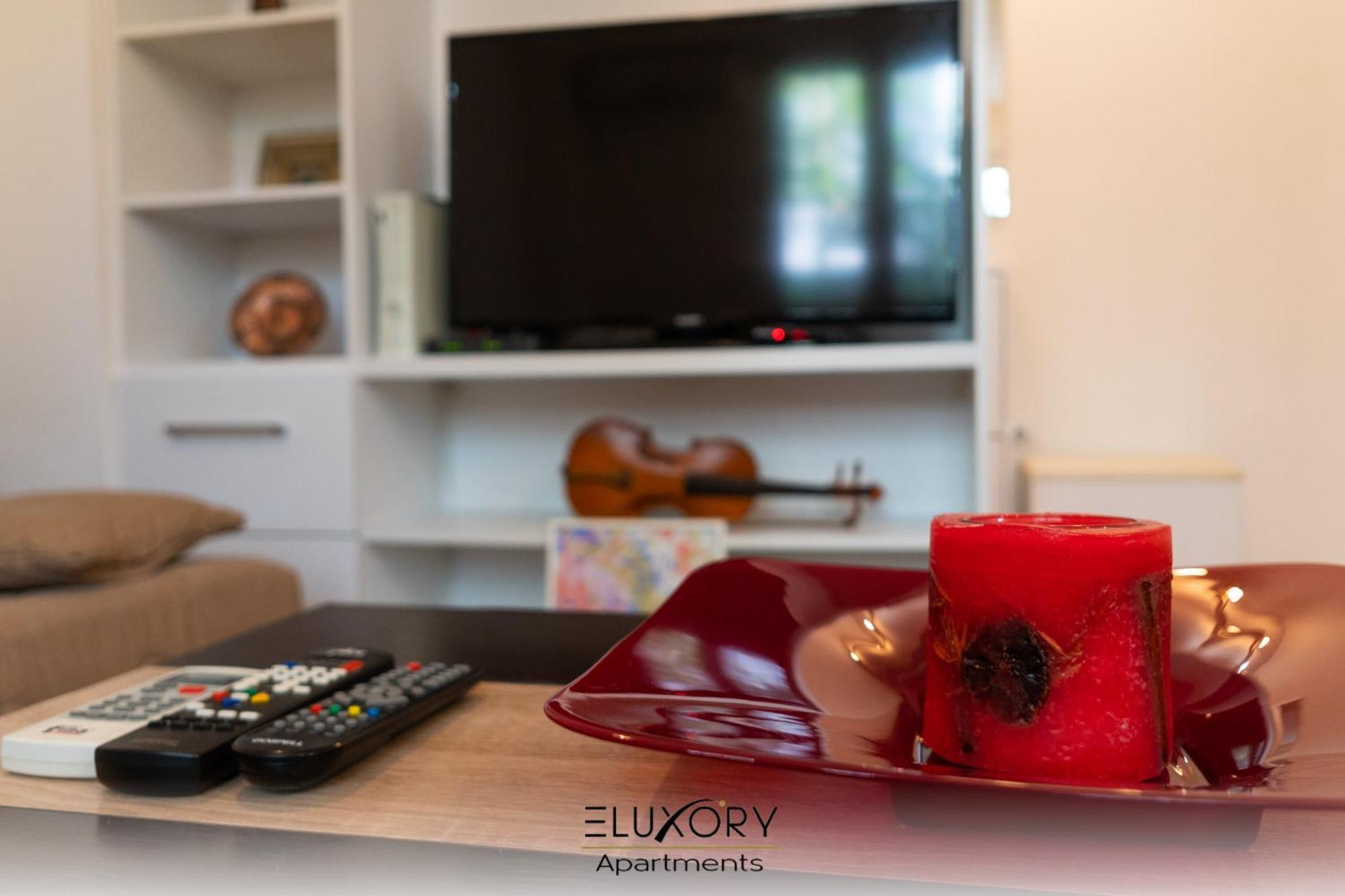 Skopje Eluxory Apartments ภายนอก รูปภาพ