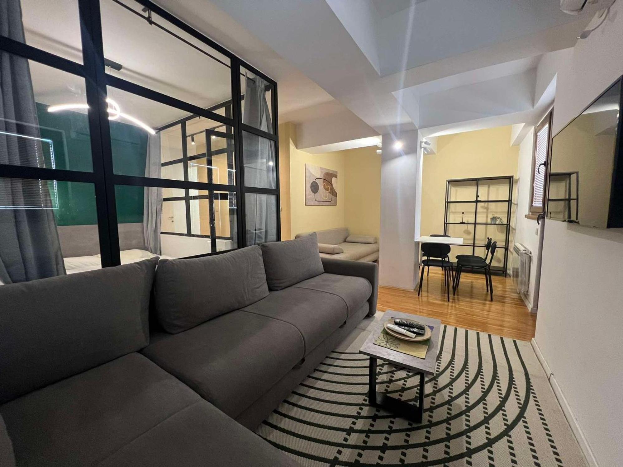 Skopje Eluxory Apartments ภายนอก รูปภาพ